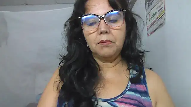 Snapshot of samyjons chatting on 11.04.25 samyjons online show from 11.04.25