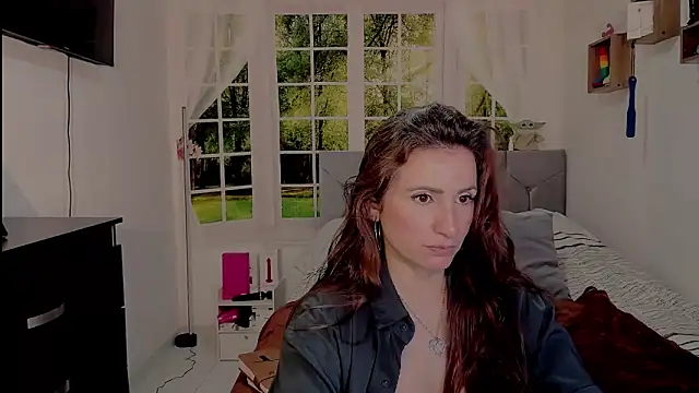 vanessabrown  online show from 06.11.26