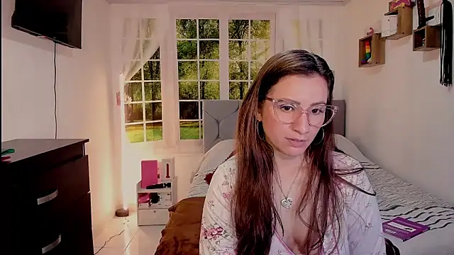 vanessabrown  online show from 06.13.26