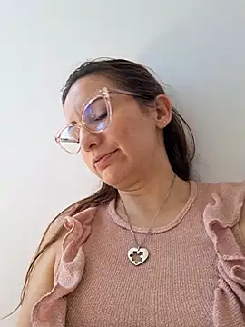 Snapshot of vanessabrown_ chatting on 06.27.26 vanessabrown online show from 06.27.26