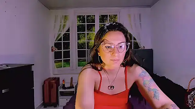 Snapshot of vanessabrown_ chatting on 07.14.26 vanessabrown online show from 07.14.26