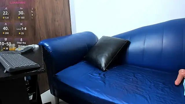 Mature Skinny online show from 11.19.25