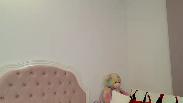 Sensualtease online show from 01.04.25