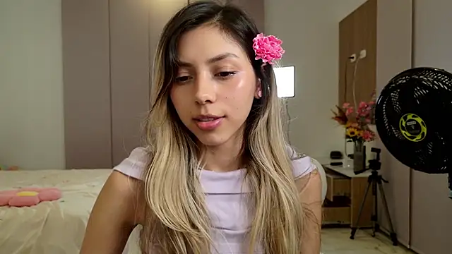 Sensualtease online show from 01.06.25