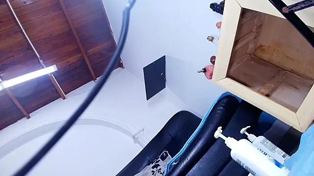 Snapshot of sofi_decker chatting on 11.05.25 sofi decker online show from 11.05.25