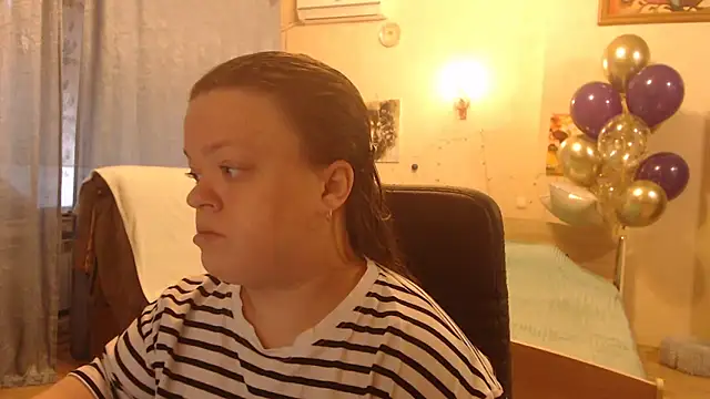 Janiffer MiMi online show from 12.18.24