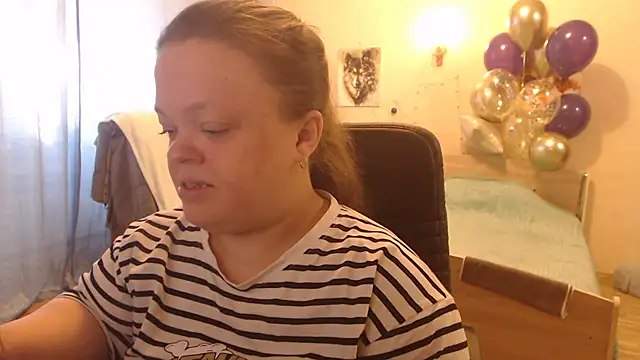 Janiffer MiMi online show from 12.18.24