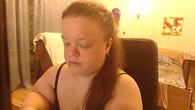 Janiffer MiMi online show from 12.21.24