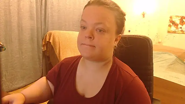 Janiffer MiMi online show from 01.05.25