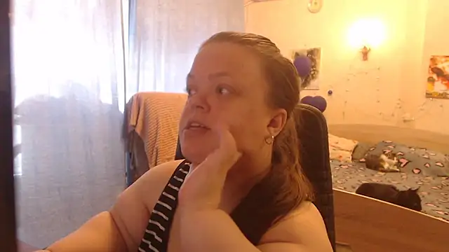 Janiffer MiMi online show from 01.12.25