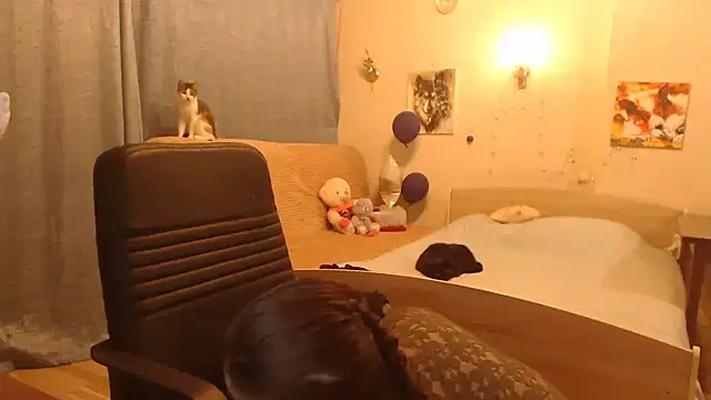 Janiffer MiMi online show from 01.17.25