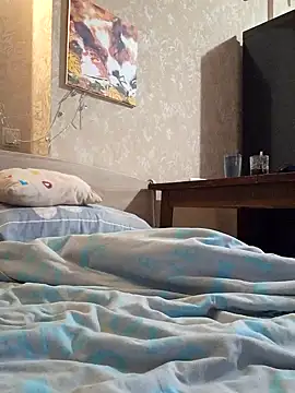 Janiffer MiMi online show from 01.21.25