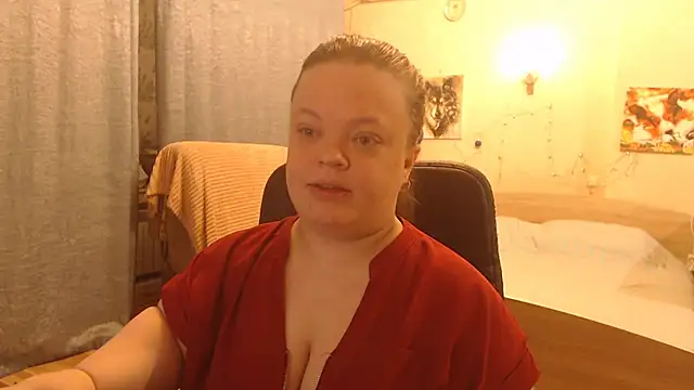 Janiffer MiMi online show from 01.22.25