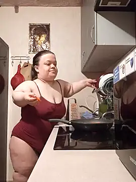 Janiffer MiMi online show from 01.23.25