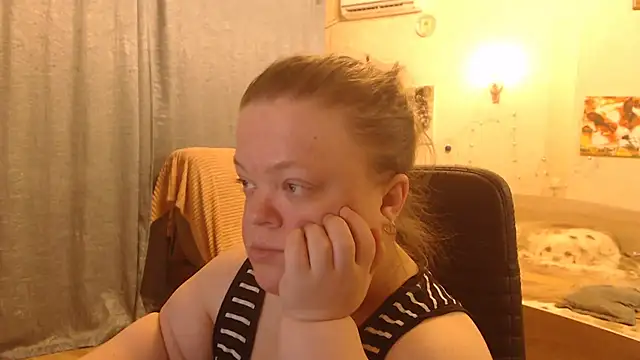 Janiffer MiMi online show from 02.01.25