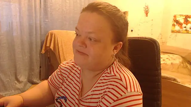 Janiffer MiMi online show from 02.02.25