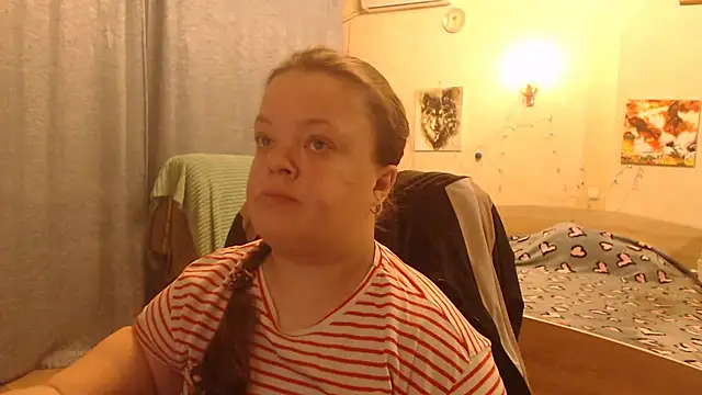 Janiffer MiMi online show from 02.13.25