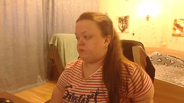 Janiffer MiMi online show from 02.14.25