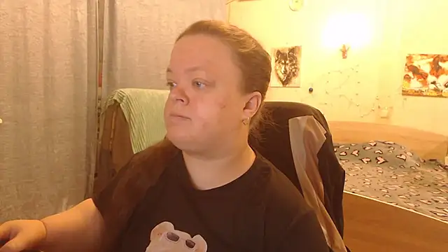 Janiffer MiMi online show from 02.25.25