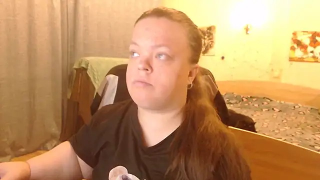 Janiffer MiMi online show from 02.27.25