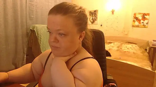 Janiffer MiMi online show from 03.06.25