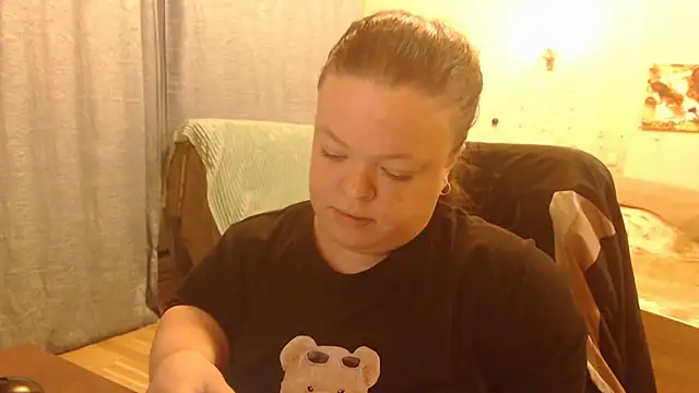 Janiffer MiMi online show from 03.11.25