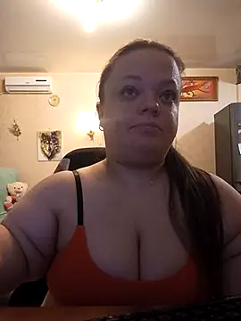 Janiffer MiMi online show from 03.18.25