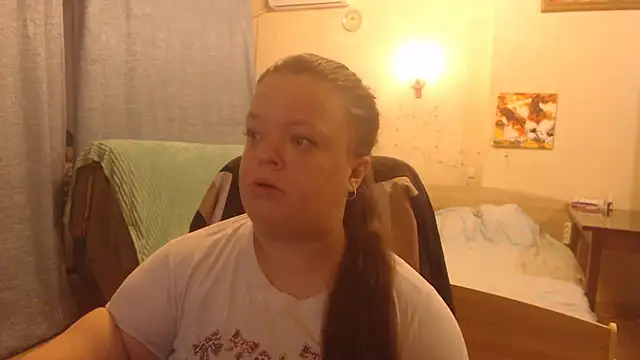 Janiffer MiMi online show from 03.20.25