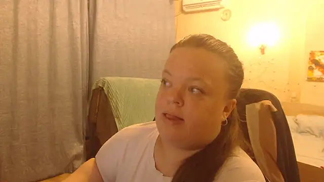 Janiffer MiMi online show from 03.20.25