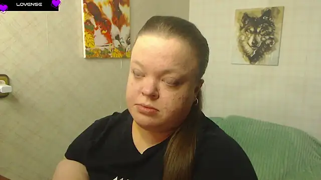 Janiffer MiMi online show from 09.18.25