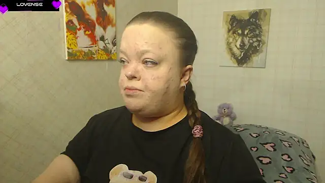 Janiffer MiMi online show from 09.27.25