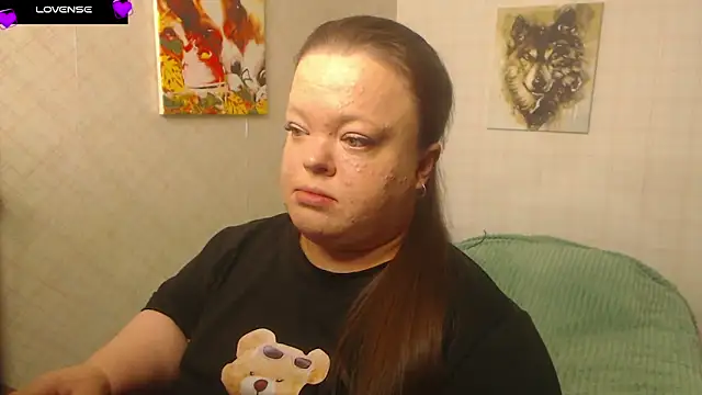 Janiffer MiMi online show from 10.29.25