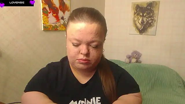 Janiffer MiMi online show from 10.30.25