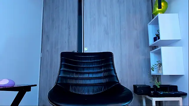 Ricardo 1998 online show from 02.15.25