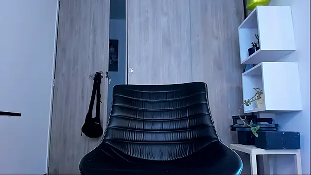 Ricardo 1998 online show from 02.16.25