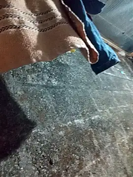 Snapshot of IsHu_Boy chatting on 12.17.25 IsHu Boy online show from 12.17.25