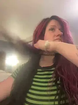 Snapshot of 1-800-FUCKYOU chatting on 01.09.25 1-800-FUCKYOU online show from 01.09.25