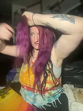 Snapshot of 1-800-FUCKYOU chatting on 01.11.25 1-800-FUCKYOU online show from 01.11.25