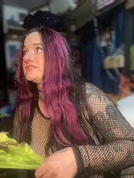 Snapshot of 1-800-FUCKYOU chatting on 01.21.25 1-800-FUCKYOU online show from 01.21.25