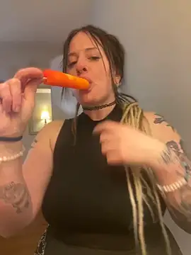 Snapshot of 1-800-FUCKYOU chatting on 02.20.25 1-800-FUCKYOU online show from 02.20.25