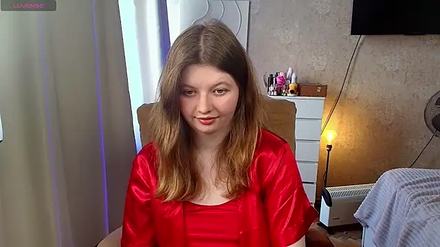 Snapshot of Vivian_cutie chatting on 06.11.26 Vivian cutie online show from 06.11.26