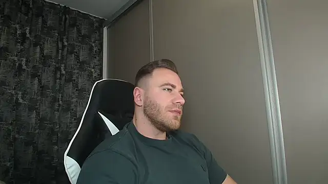 Thori92 online show from 01.11.25