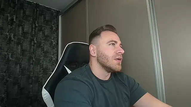 Thori92 online show from 01.11.25