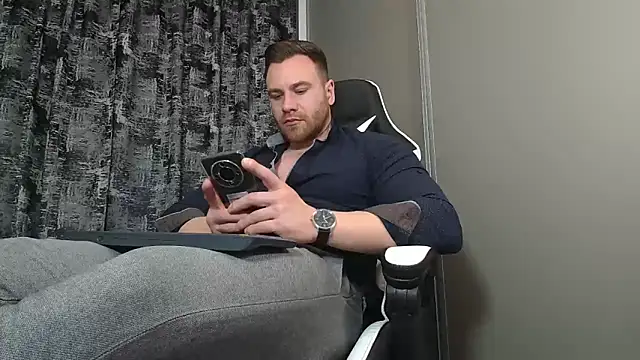 Thori92 online show from 02.18.25