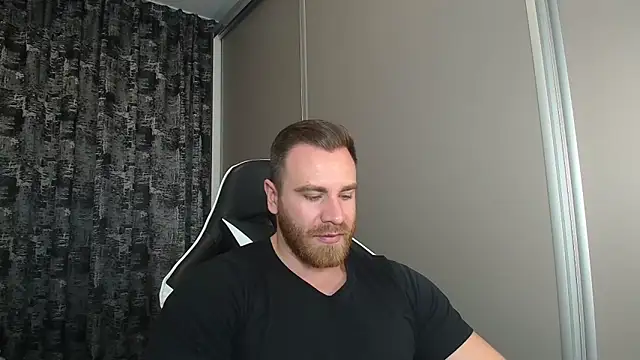 Thori92 online show from 11.17.25