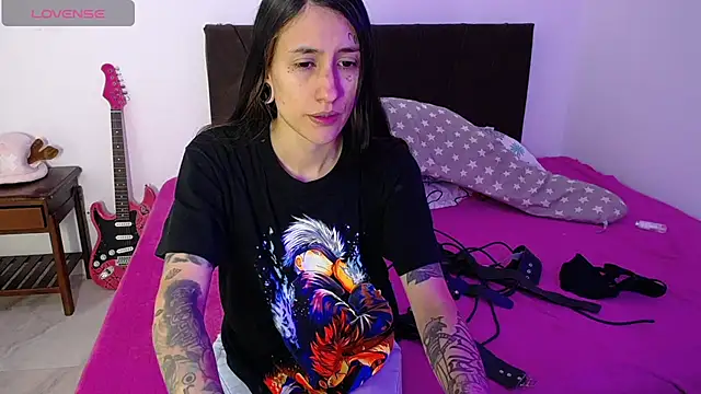 I am kim online show from 10.31.25