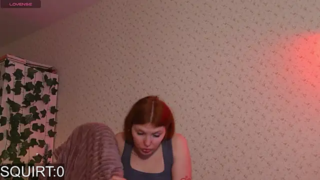 Snapshot of _aleksa_ chatting on 12.27.24  aleksa  online show from 12.27.24