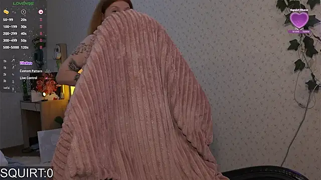 Snapshot of _aleksa_ chatting on 02.25.25  aleksa  online show from 02.25.25