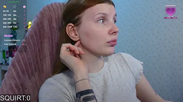 Snapshot of _aleksa_ chatting on 03.02.25  aleksa  online show from 03.02.25