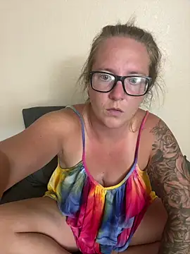 Lizzyloo online show from 06.14.26